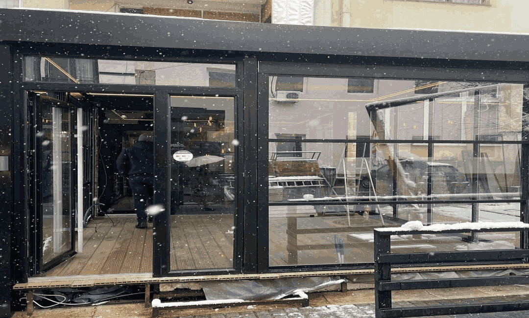 Guillotine Glass