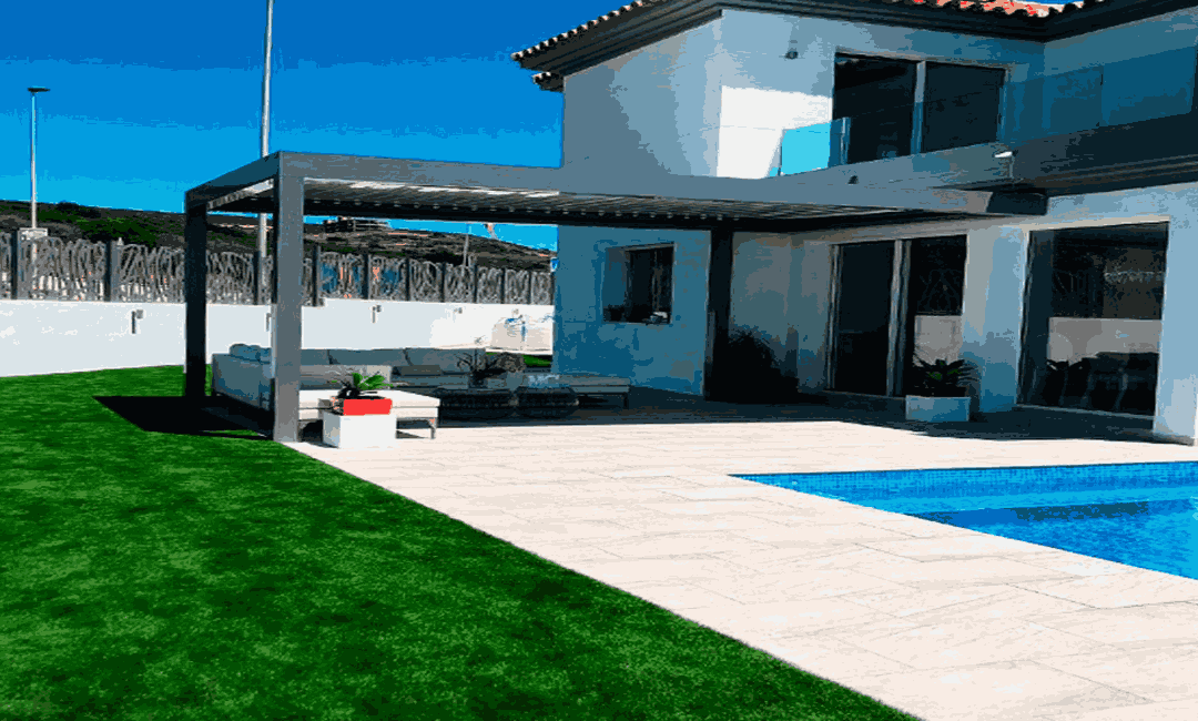 Bioclimatic Pergola