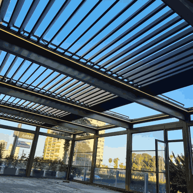 Cafe Pergola Kapatma Yaptırırken Nelere Dikkat Etmeli?