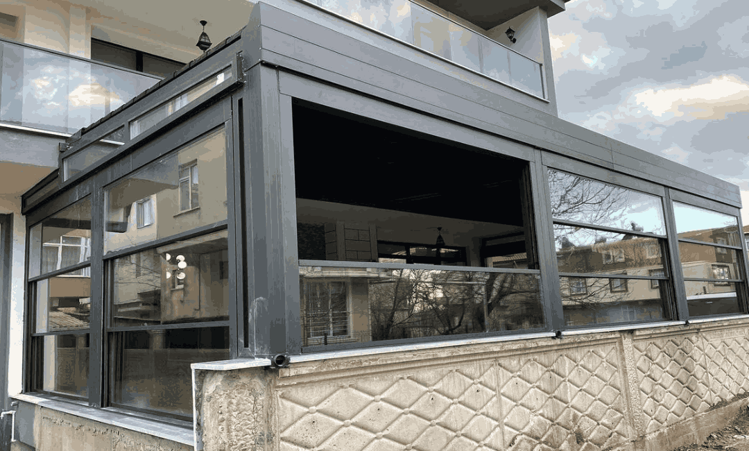 Giyotinli Cam Balkon Modelleri