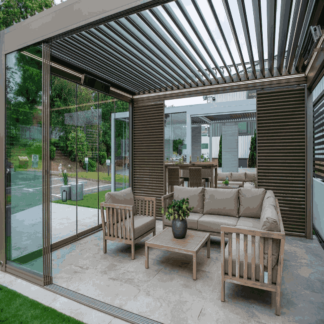 Bioklimatik Pergola Ön Ve Yanları Kapatma?