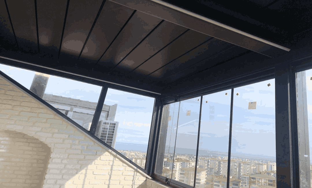 Üstü Açık Balkon Kapatma Modelleri