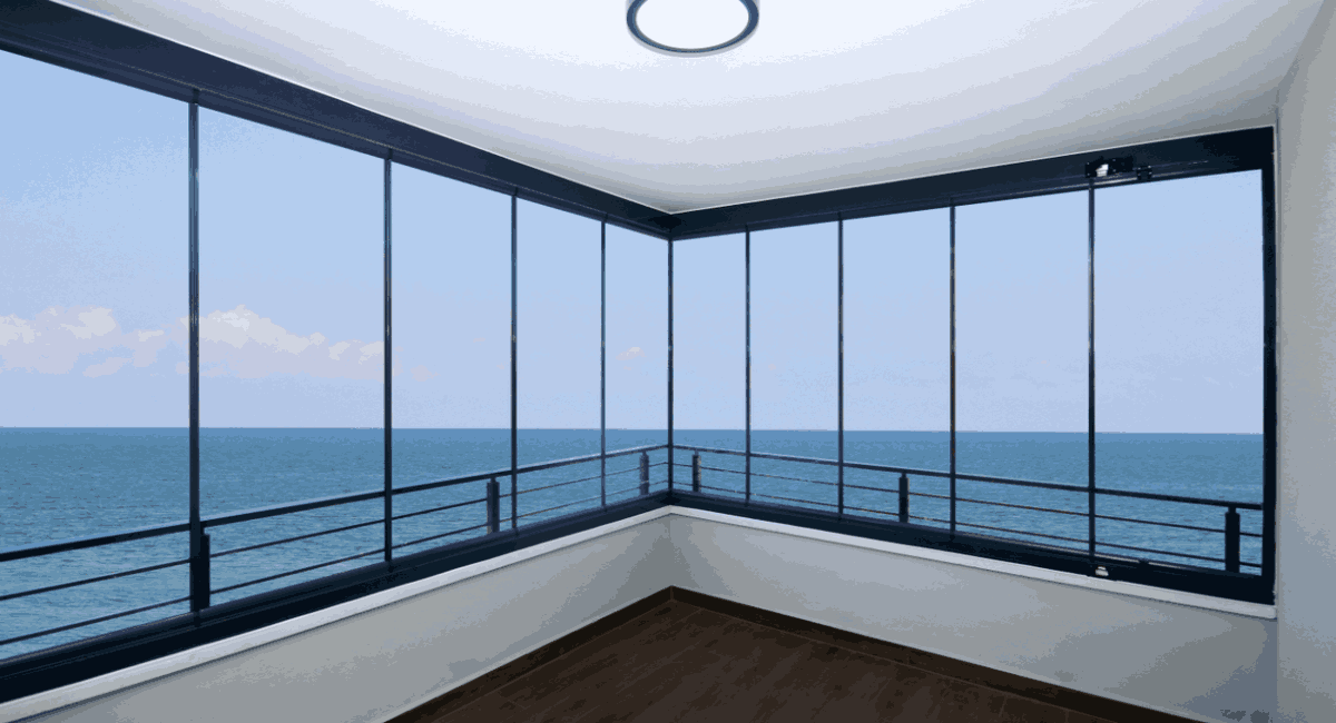 Cam Balkon