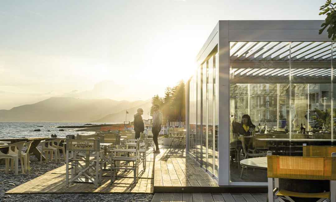 Rolling Roof Pergola